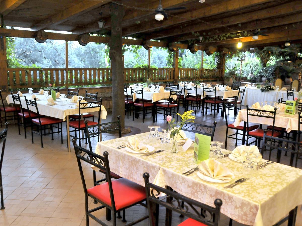 Resort Le Parisien Montecorvino Pugliano Екстер'єр фото
